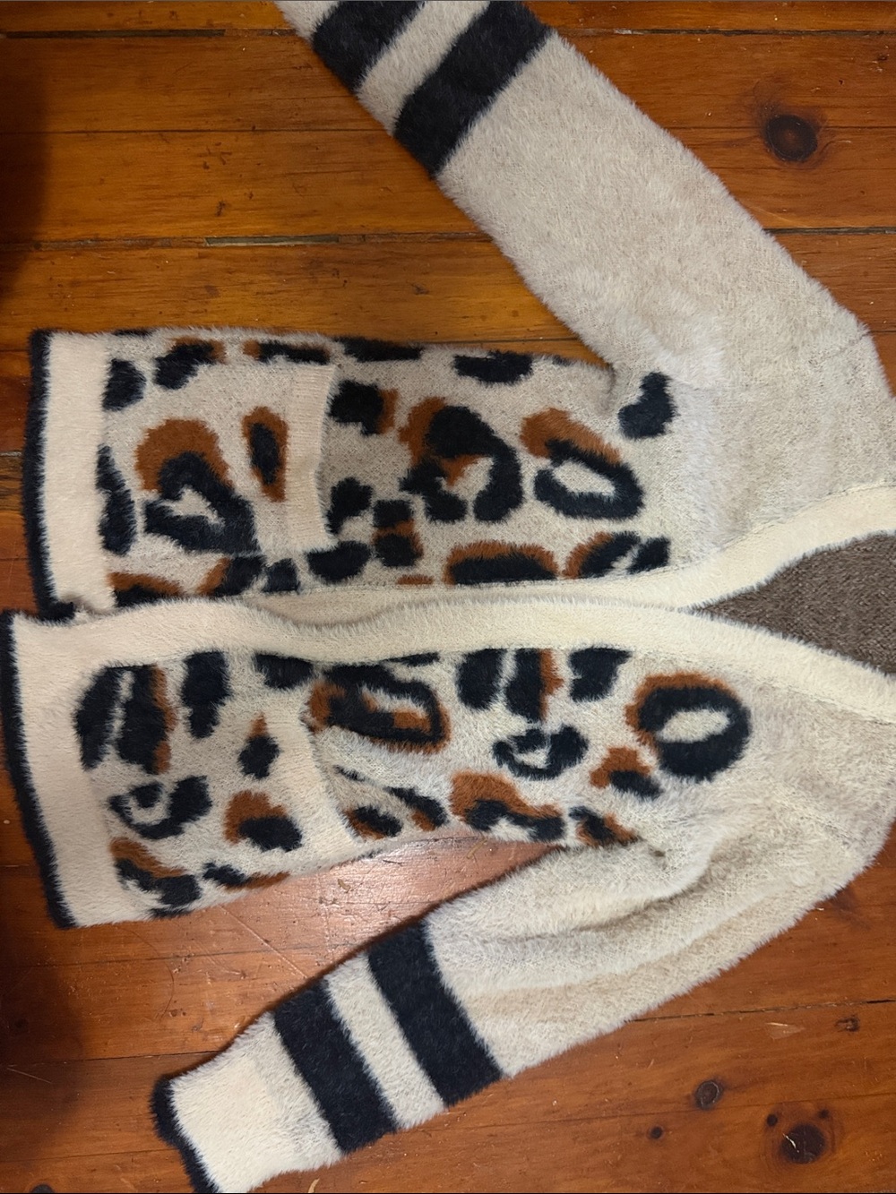 Design History Cream Leopard Print Fuzzy Cardigan with Black & Brown Spots